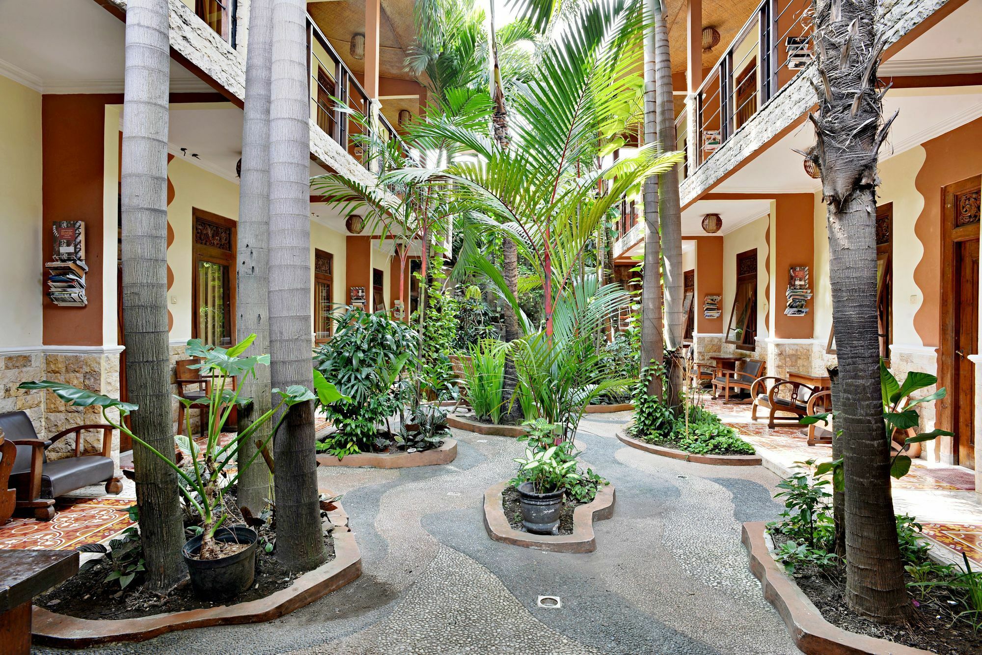Zen Rooms Malioboro Sosrowijayan Wetan Yogyakarta Ngoại thất bức ảnh