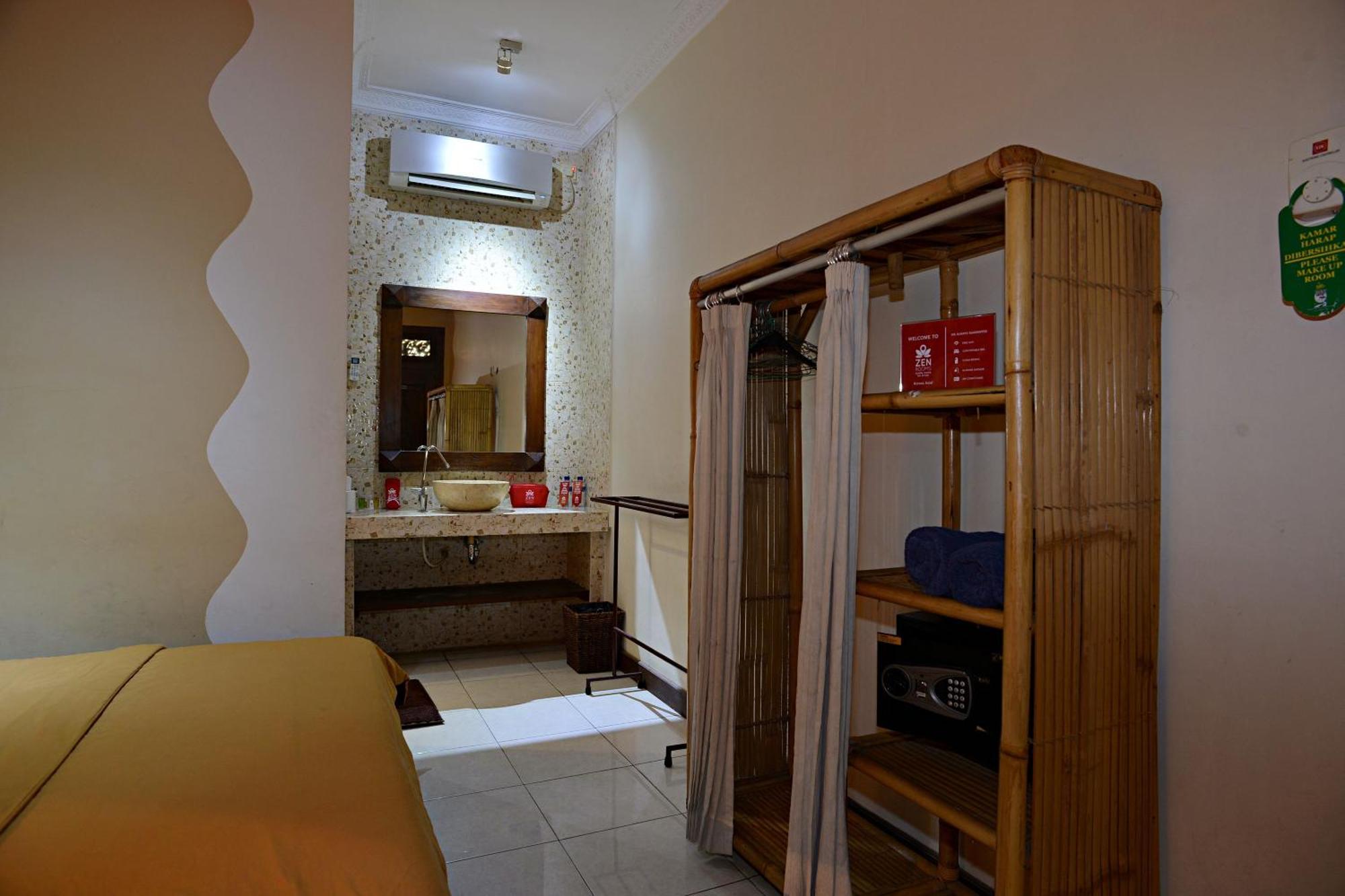 Zen Rooms Malioboro Sosrowijayan Wetan Yogyakarta Ngoại thất bức ảnh